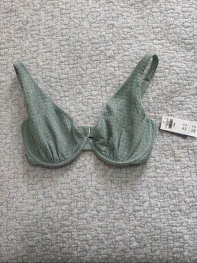 NWT ABERCROMBIE & FITCH Underwire Bikini Top in Sage Green